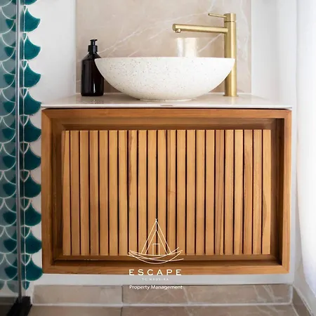 Hilltop Hideaway By Escape To Madeira فيلة *