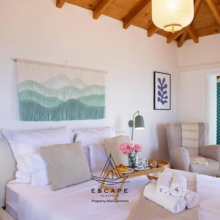 Hilltop Hideaway By Escape To Madeira