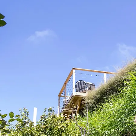 Hilltop Hideaway By Escape To Madeira