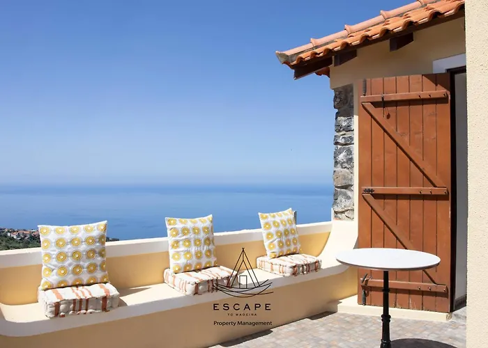 ヴィラ Hilltop Hideaway By Escape To Madeira アルコ・ダ・カリェタ