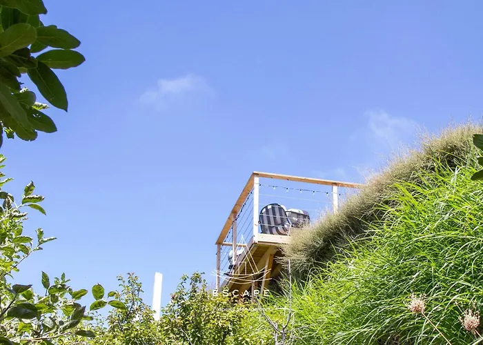 Hilltop Hideaway By Escape To Madeira