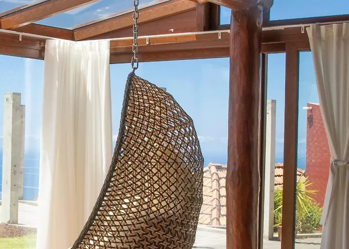 ヴィラ Hilltop Hideaway By Escape To Madeira *