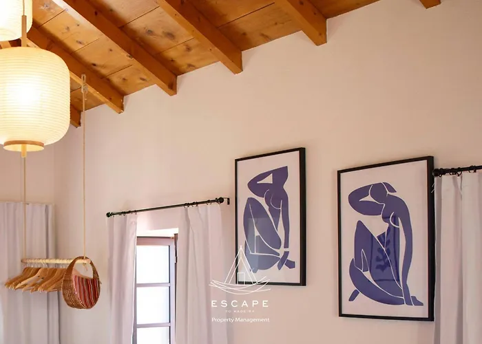 ヴィラ Hilltop Hideaway By Escape To Madeira