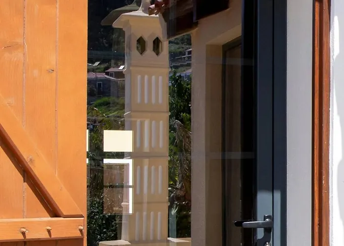 Hilltop Hideaway By Escape To Madeira * アルコ・ダ・カリェタ