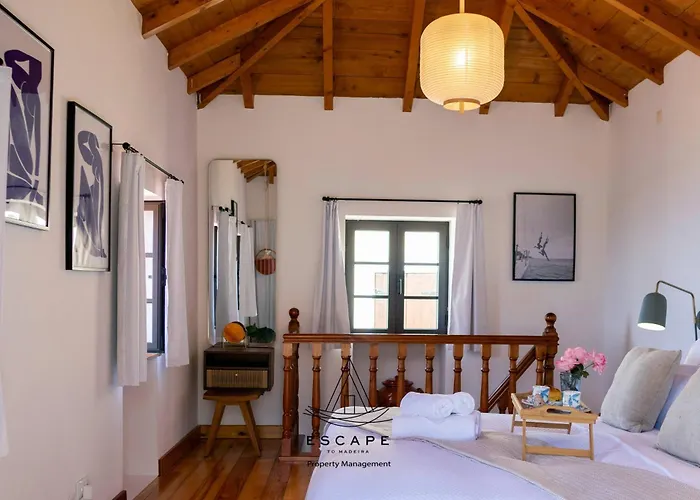 ヴィラ Hilltop Hideaway By Escape To Madeira