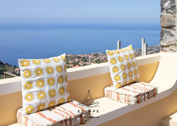 ヴィラ Hilltop Hideaway By Escape To Madeira *