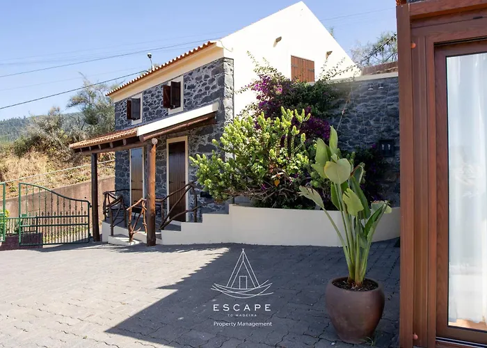 Hilltop Hideaway By Escape To Madeira